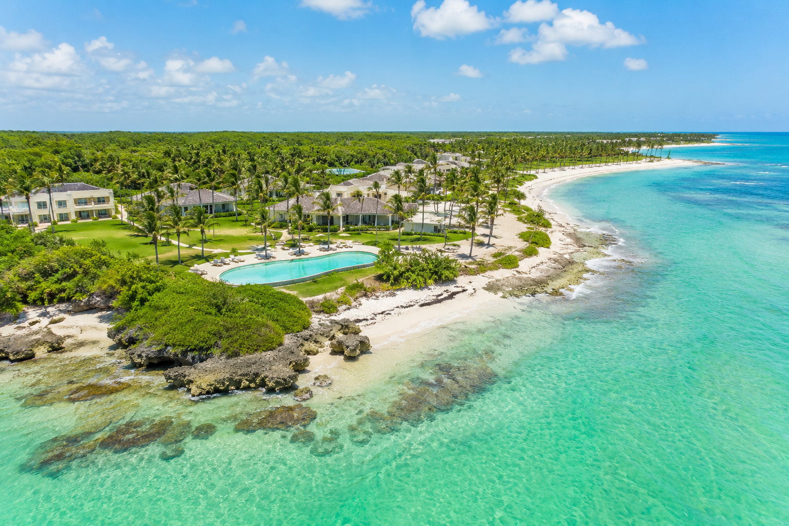 Punta Cana Airport Transfers to Tortuga Bay | Private Luxury Transportation Service