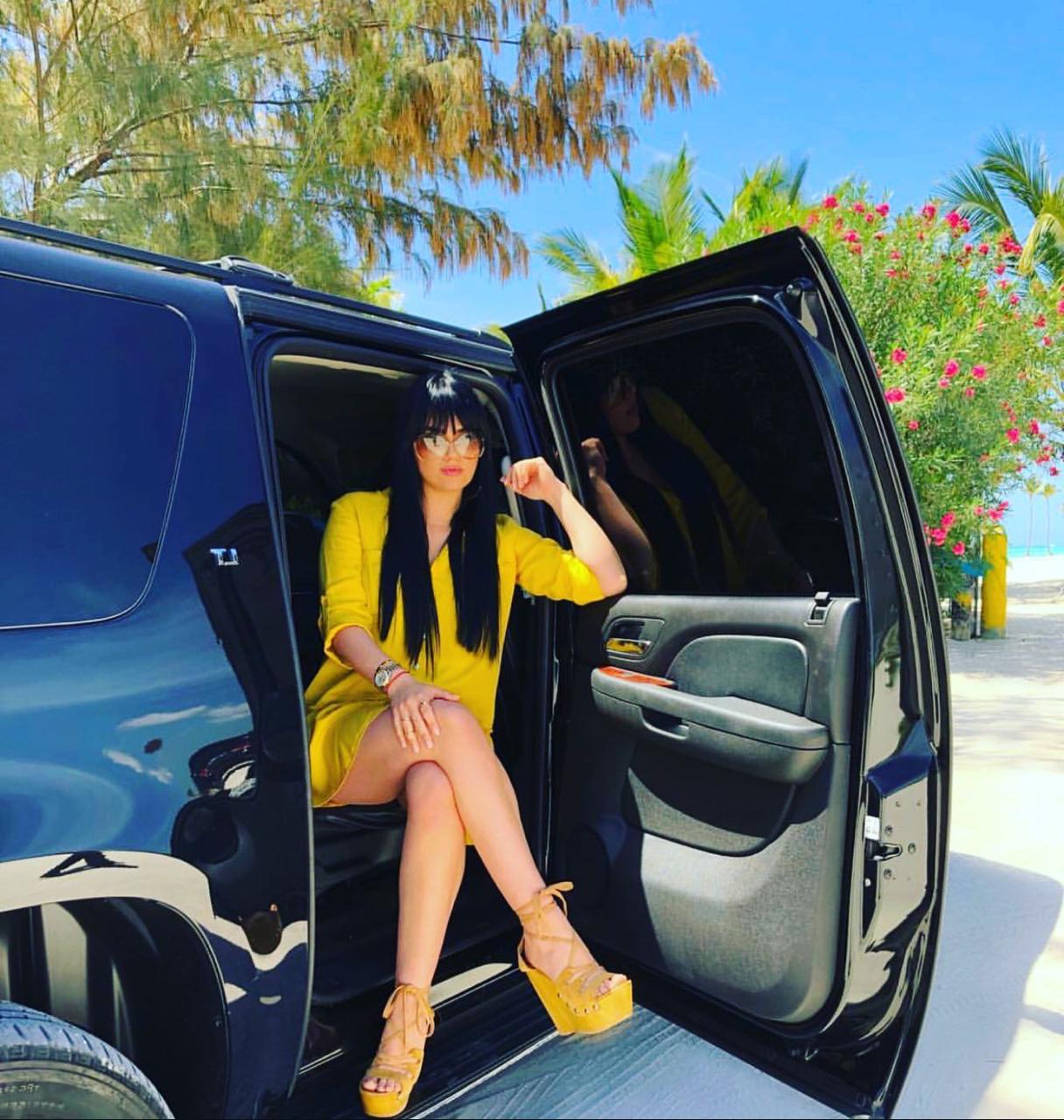Best Vehicle for Your Group Transfer to Eden Roc Cap Cana